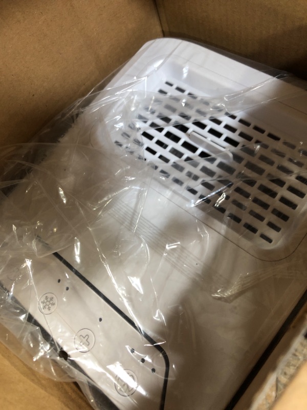 Photo 1 of (PARTS) (NOT FUNCTIONAL) Arctic Air Pure Chill 2.0 Evaporative Air Cooler by Ontel - Powerful, Quiet, Lightweight and Portable Space Cooler with Hydro-Chill Technology For Bedroom, Office, Living Room & More,Blue