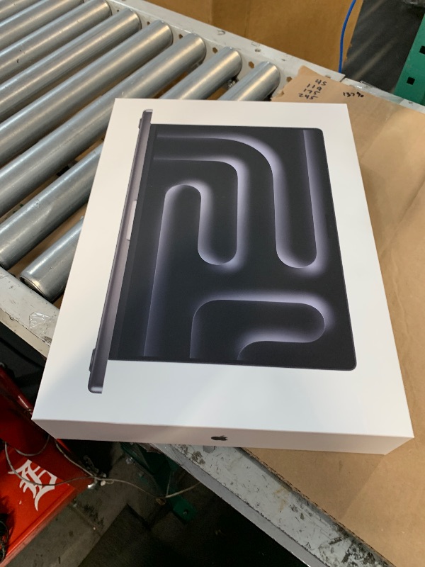 Photo 1 of ***FACTORY SEALED******Apple 2024 MacBook Pro Laptop with M4 Max, 14?core CPU, 32?core GPU: Built for Apple Intelligence, 16.2-inch Liquid Retina XDR Display, 36GB Unified Memory, 1TB SSD Storage; Space Black