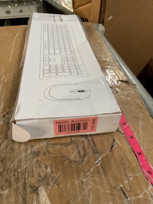 Photo 1 of (sold for parts)(not functional) Wireless Keyboard and Mouse Combo - Full Size Slim Thin Wireless Keyboard Mouse with Numeric Keypad 2.4G Stable 