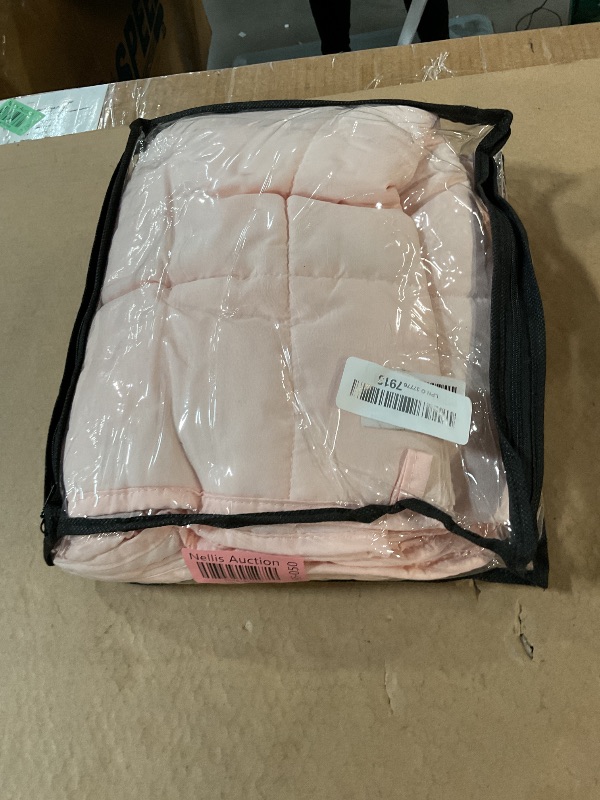 Photo 1 of (used) yescool Weighted Blanket 3 Pounds Cooling Weighted Lap Blanket, Pink Heavy for 20-40lbs, 36"x48"