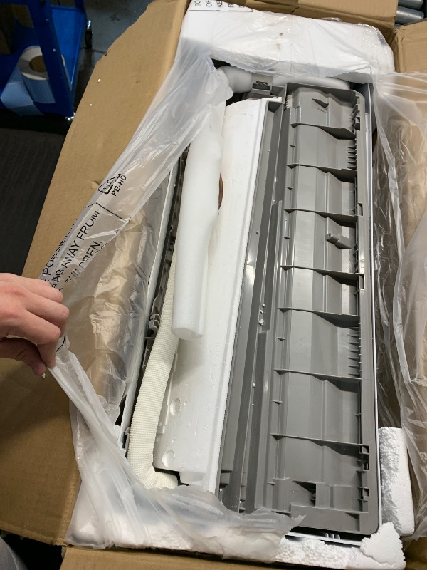Photo 1 of (cooler conditoner **rveeTech 12,000 BTU Mini Split AC/Heating System for Room Up to 750 Sq