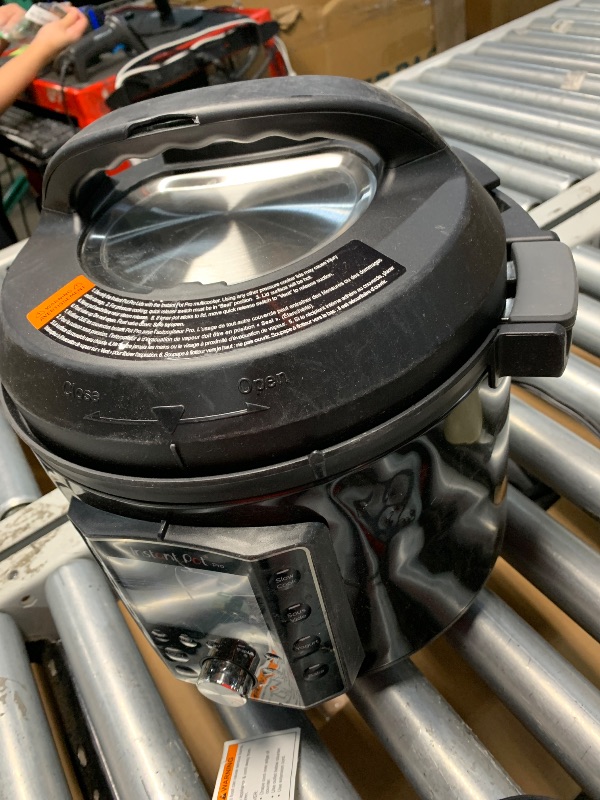 Photo 1 of (used)(damaged)(powers on) Instant® 6qt Pro Electric Pressure Cooker