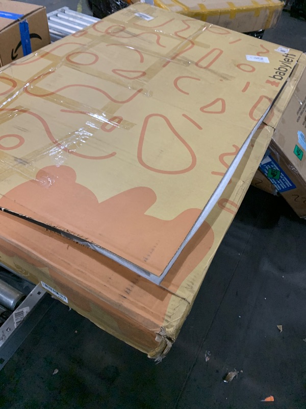 Photo 1 of ******parts only *******MINOR SCRATCH**
Maki Full-Size Crib with Pure Core Non-Toxic Crib Mattress with Dry Waterproof Cover