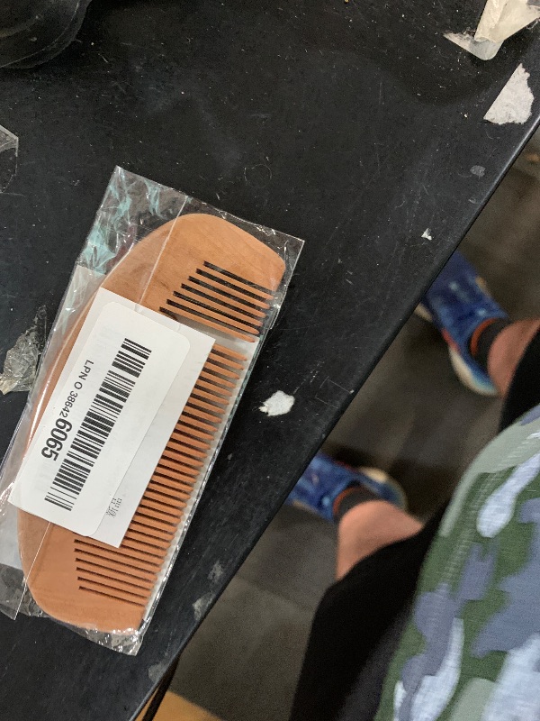 Photo 1 of [Japan Craftsmen Made] Peach Wood Natural Comb - Apricot Oiled. Anti Static Hair (Medium)