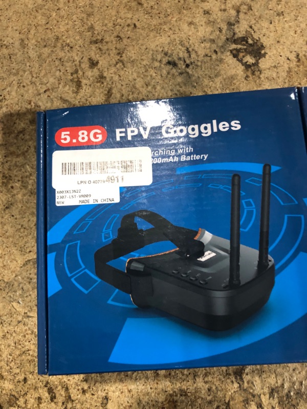 Photo 1 of 5.8G FPV Goggles with Antennas: 3 Inch Screen 5.8G 40CH Build in Battery Video Headset for Analog FPV camera and Transmitter FPV Drone RC Car Airplane RC Hobbies by Speedybee
