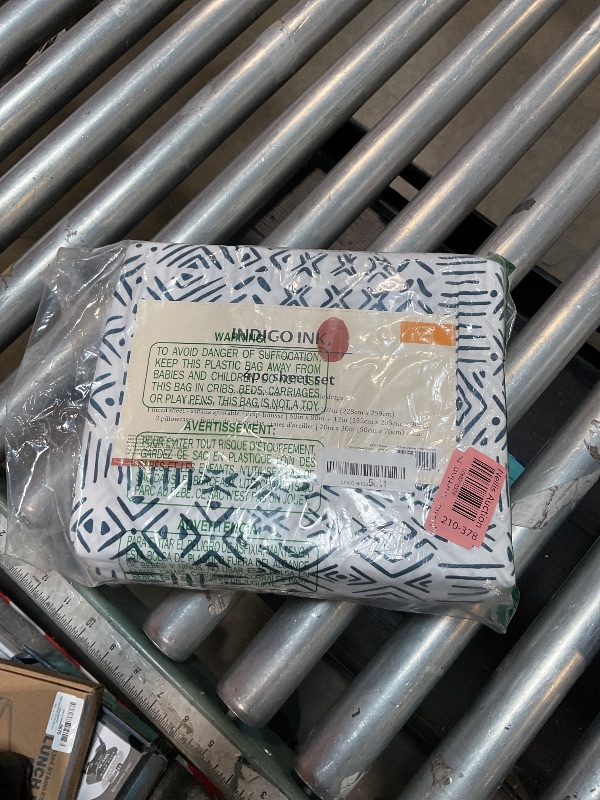 Photo 1 of  INDIGO INK Blue & White 4pc Queen Sheet Set 1 flat sheet/1 fitted/2 pillowcases