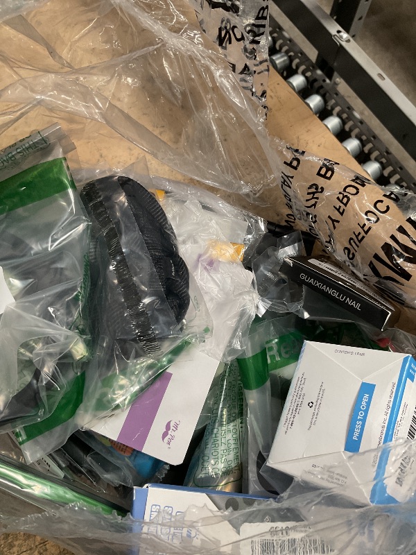 Photo 1 of )MISCELLANEOUS (20 ITEMS )