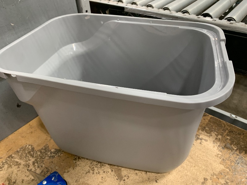 Photo 1 of ***SEE NOTES****IRIS USA Cat Litter Box, Large Cat Box Enclosure, Top Entry with Litter Catching Lid, Enclosed, Gray/White