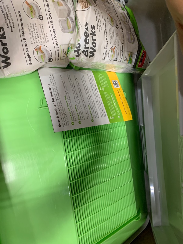 Photo 1 of Purina Tidy Cats Non Clumping Litter System, Breeze XL All-in-One Odor Control & Easy Clean Multi Cat Box - 18 lb. Box