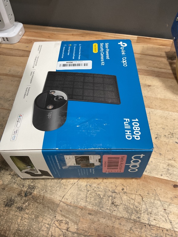 Photo 1 of **Parts Only missing camera** Tapo SolarCam C403 Kit, Outdoor Battery Camera w/Solar Panel, Wireless, 1080P, Free Person Detection, SD/Cloud Storage, Color Night Vision, Built-in Spotlights & Alarm, No Hub Needed, Black