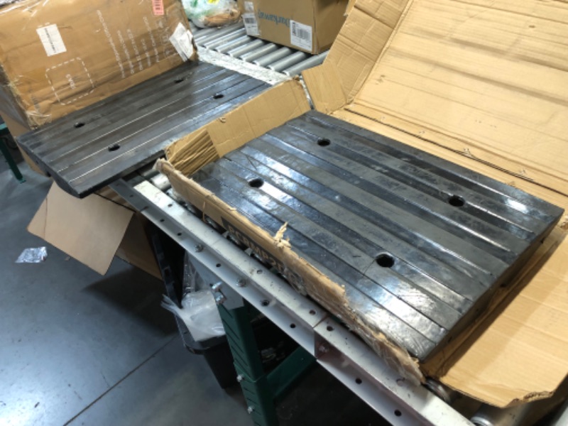 Photo 1 of ***HEAVILY USED AND DIRTY - SEE PICTURES***
Pyle 2 Ft. Rubber Threshold Curb Ramp Set, Green Reflective Strip for Driveways, Non-Slip Marine Grade Rubber, Pack of 2 Heavy Duty Car Ramps for Trucks, RVs, Forklifts, 24.0’’x 16.0’’ x 2.6’’ Inches