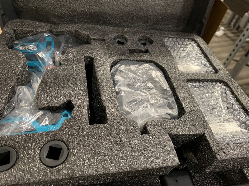 Photo 1 of ** MISSING PARTS** SEESII Impact Wrench 900 FT-LBS(1200N.m) 2900IPM 1/2 Impact Gun High Torque Electric Cordless Impact Wrench with 21V 2x4.0Ah Battery 5 Sockets and Case for Home Car Truck Tire Lug Nut Removal Tool Set