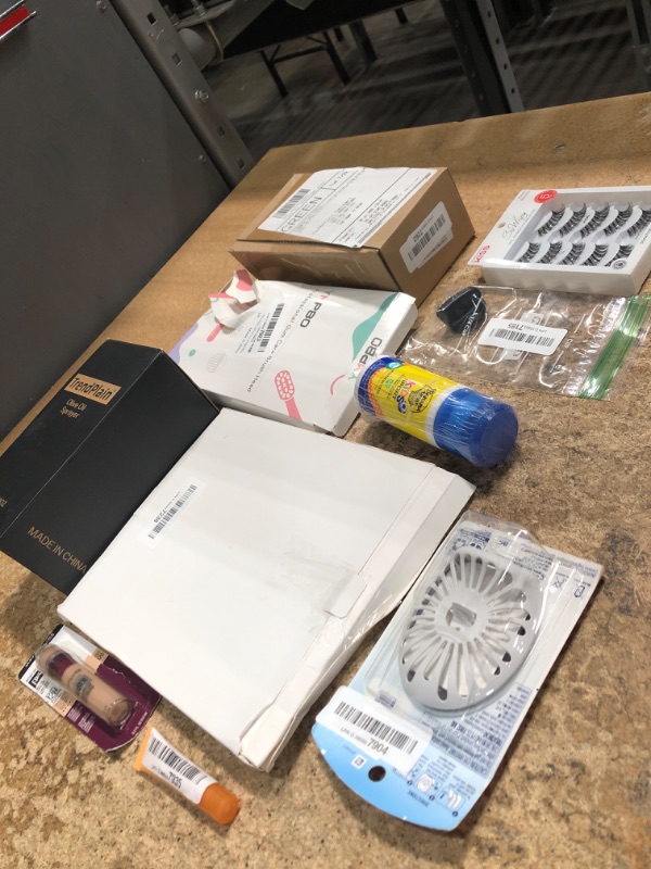 Photo 1 of mixed items .10 units