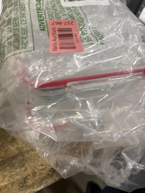 Photo 1 of **************One container missing, another chipped.**************
Pyrex Freshlock (3-Pack, 6 Cup) Glass Food Storage Containers Set, Airtight & Leakproof Locking Lids BPA-Free, Meal Prep Containers Set, Freezer Dishwasher Microwave Safe