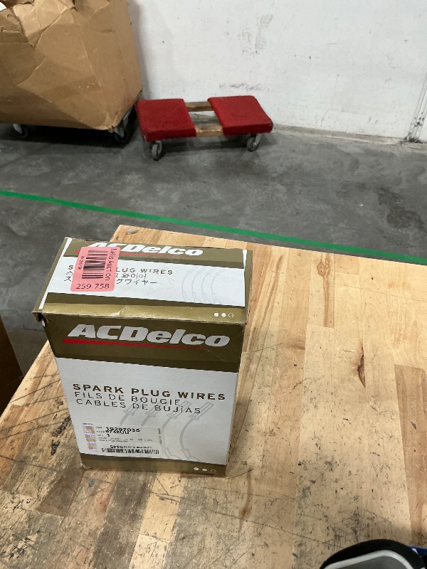 Photo 1 of ****************MISSING SPARK PLUGS************
HIKARU PARTS Wires Set & NGK Spark Plug Compatible with LS1 LS2 LS3 LS6 LS Chevy Chevrolet Silverado Tahoe Suburban GMC Sierra Cadillac 5.3 4.8 5.3 6.0 6.2 V8 for 9748UU 9748HH 9748RR 41-962 41-110