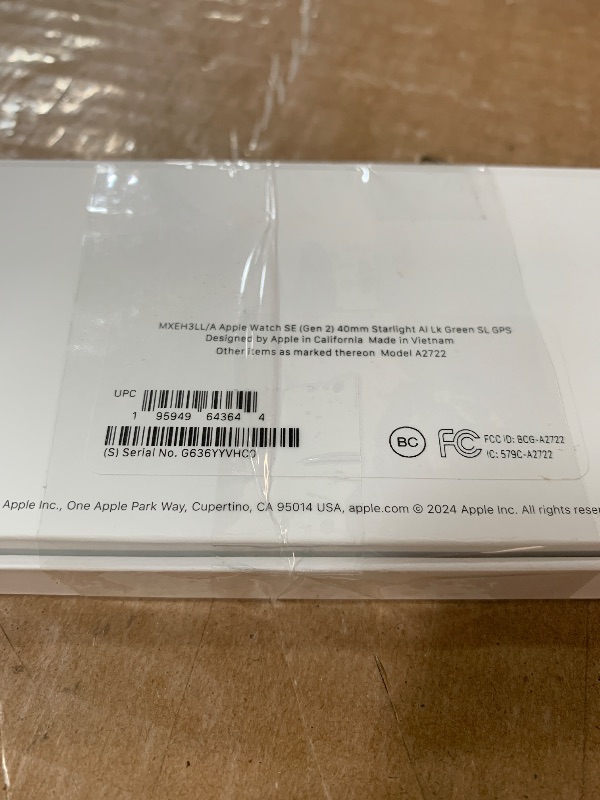 Photo 1 of (NO WRISTBAND) Apple Watch SE (2nd Gen) [GPS 40mm] Smartwatch with Starlight Aluminum Case with Lake Green Sport Loop One Size. Fitness and Sleep Trackers, Crash Detection, Heart Rate Monitor, Carbon Neutral