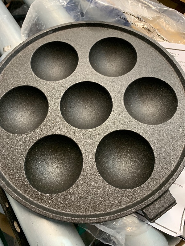 Photo 1 of (see all images) StarBlue 7-Hole Cast Iron Aebleskiver Pan Detachable Wooden Handle