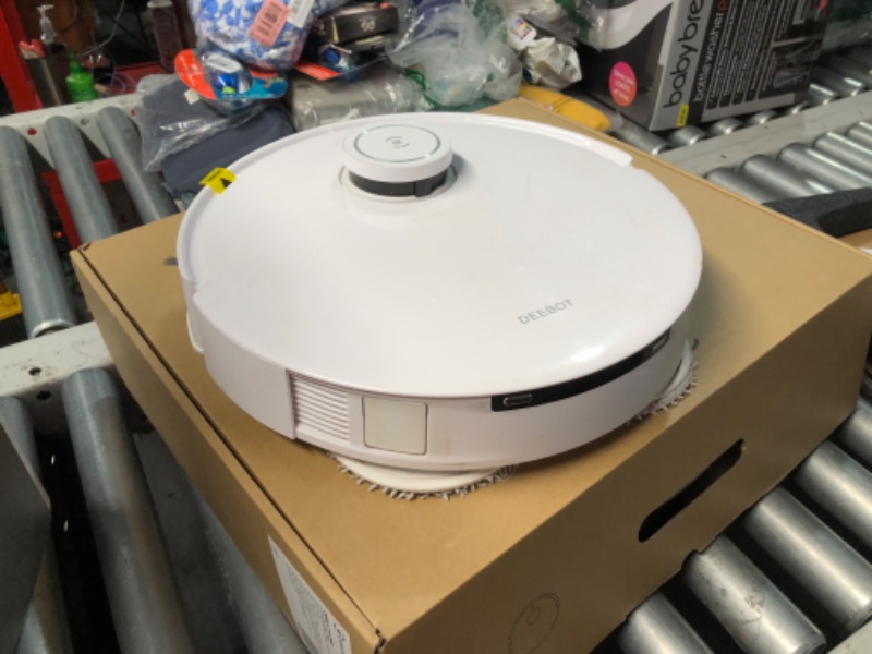 Photo 1 of ***NOT FUNCTIONAL - PARTS ONLY - SEE COMMENTS***
ECOVACS DEEBOT T10 OMNI Robot Vacuum and Mop Combo, Auto Self-Emptying, Auto Mop Cleaning, Hot Air Drying, 5000Pa Suction, OZMO TURBO Deep Mopping with Precision Mapping and Obstacle Avoidance, White