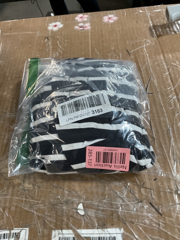Photo 1 of (used) Amazon Essentials Women's Short-Sleeve Maxi Dress, Flowy, Black White French Stripe, X-Small