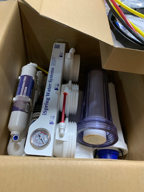 Photo 1 of (used) iSpring RCC1DP Tankless RO/DI System, 5 Stage De-ionization Reverse Osmosis Water Filter, High Performing 150 GPD Tankless RO Water System for Aquarium with DI Water Filter & Pump