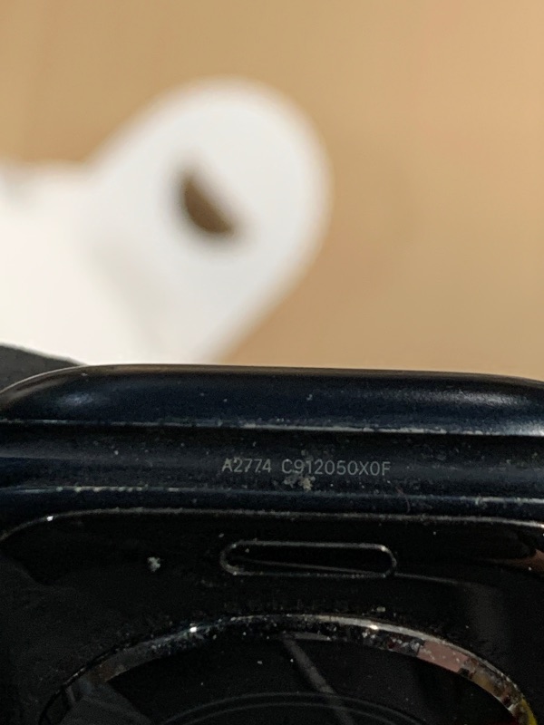Photo 1 of (PARTS) (DAMAGED) (NOT FUNCTIONAL) Apple Watch Series 8 (GPS + Cellular, 45mm) - Midnight Aluminum Case with M/L Midnight Sport Band (Renewed Premium)