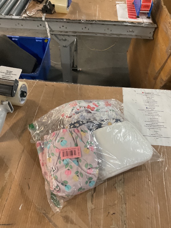 Photo 1 of (incomplete) ALVABABY 6 Pack Cloth Diaper with 12 Inserts One Size Adjustable Washable Reusable Diaper Cover for Baby Girls and Boys