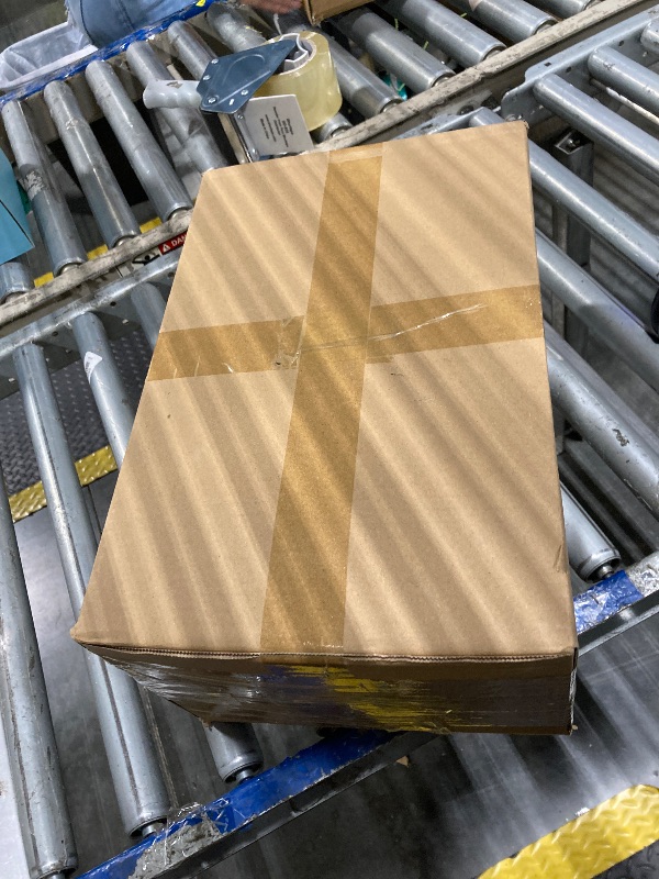 Photo 1 of ***LIDS MISSING***
Zikoos 3 Pcs 1 Gallon Plastic Jug with Lids and Handles Translucent Square Liquid Storage Containers Reusable Empty Camping Water Jugs for Water Sauces Soaps Detergents Liquids Cleaning Solutions