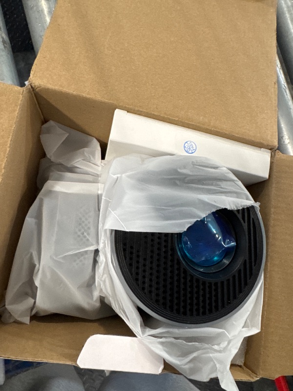 Photo 1 of ?Electric Focus?Magcubic Mini Projector 4K Support, Smart Projector with WiFi 6 and Bluetooth 5.4, 5W Soundbase Speaker, 180° Rotation, Portable Proyector for Home Theater HY300 Ultra (Grey)