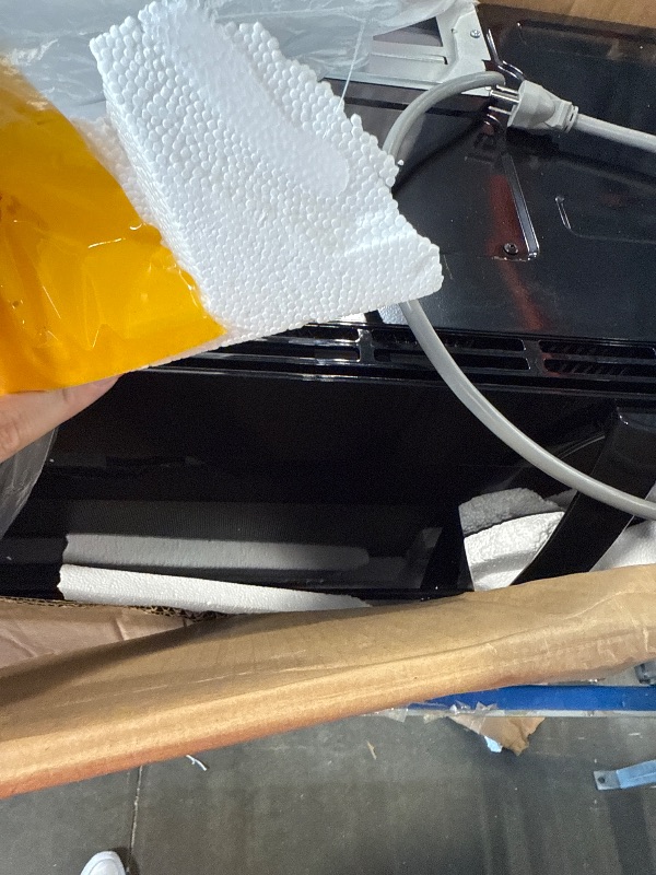 Photo 1 of ***UNTESTED**
BLACK+DECKER Over the Range Microwave Oven with Vent and One-Touch Auto Cooking, 1.7 cu. ft. OTR Over Stove Microwave, Black, 1000 Watts, EM044K6CF-BK