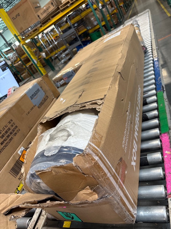 Photo 1 of **partially opened with dirty on exposed area**
Queen Mattress, 14 Inch Queen Size Hybrid Mattress in a Box, Medium Firm Memory Foam mattress, with Individual Pocket Springs, Upgrade Zoned Support, Motion Isolation&Pressure Relief, CertiPUR-US