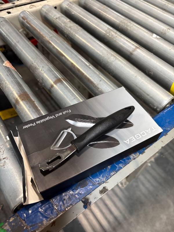 Photo 1 of **ONLY ONE **
TACGEA Vegetable Peeler for Kitchen, Potato Peelers for Fruit Straight Blade, Durable Non-Slip Handle, Set of 2