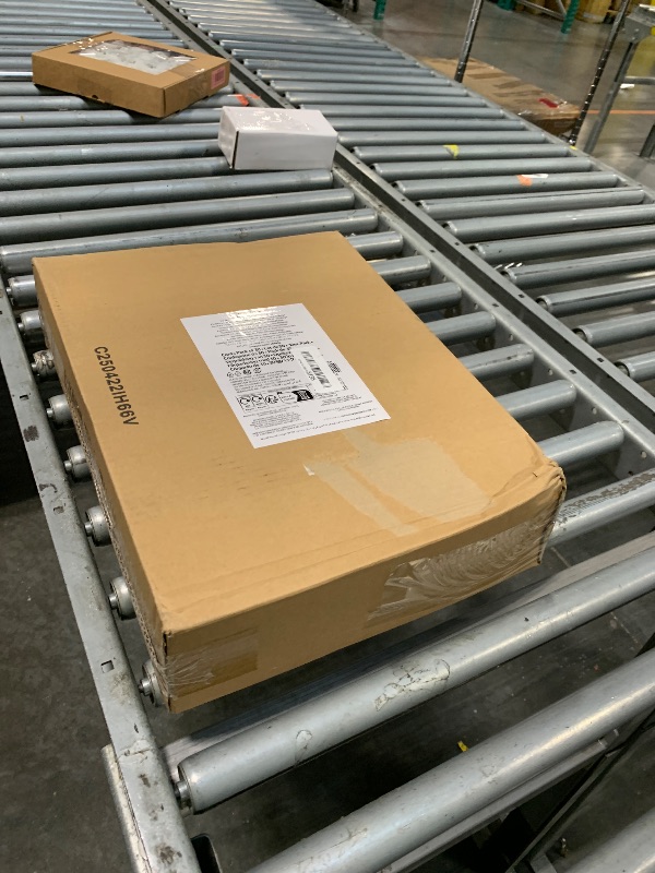 Photo 1 of **15 ONLY**Amazon Basics Slim, Velvet, Non-Slip Suit Clothes Hangers, Ivory/Beige- Pack of 30