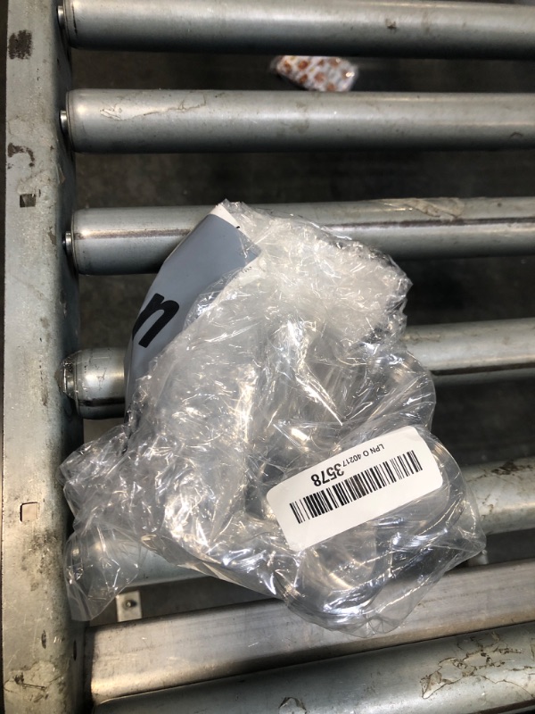 Photo 1 of ***SOME MISSING****Hiasobre ?ct 8oz Clear Plastic Dessert Cups with Spoons, Disposable Flower Shaped Ice Cream Bowls, Party Sundae Serving Bowls for Ice Cream, Nuts and Salad, Trifle Tasters Containers