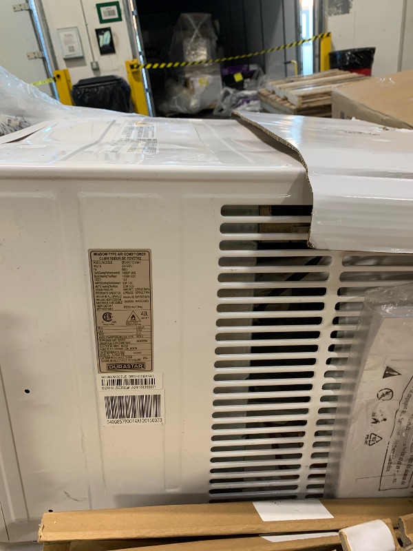 Photo 1 of *******DAMAGE*****Durastar DRWHC182XNA1 18,800 BTU 230V Window Air Conditioner with 16000 BTU Supplemental Heating and Remote Control - White