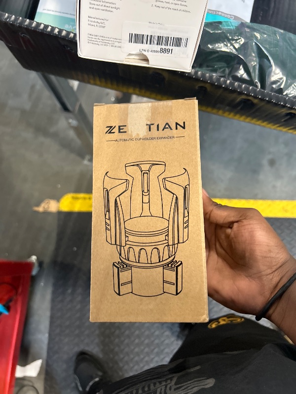 Photo 1 of ***UNTESTED**Automatic Car Cup Holder Expander, Large Water Bottles Holder for Yeti, Hydro Flask, Nalgene, Stanley, Owala 24/32/45/50 oz Travel Tumbler & Mug, Adjustable Car Cup Insert Accessories (CH03-1B, 1PACK)