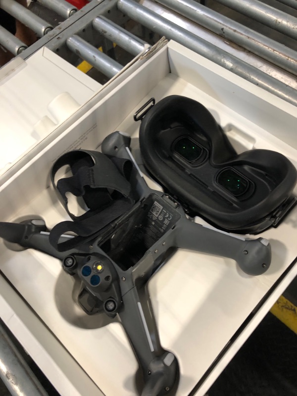 Photo 1 of ***Missing Drone Propellers***
DJI FPV Combo (Goggles V2), First-Person View Drone with 4K Camera, S Flight Mode, Super-Wide 150° FOV, HD Low-Latency Transmission, FAA Remote ID Compliant.