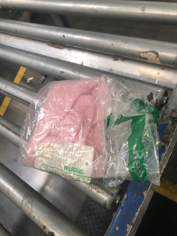 Photo 1 of Trendy Queen Womens Workout Tank Tops Racerback Summer 2025 Camisole Top V Neck Ribbed Sleeveless Beach Fashion Clothes Pink L