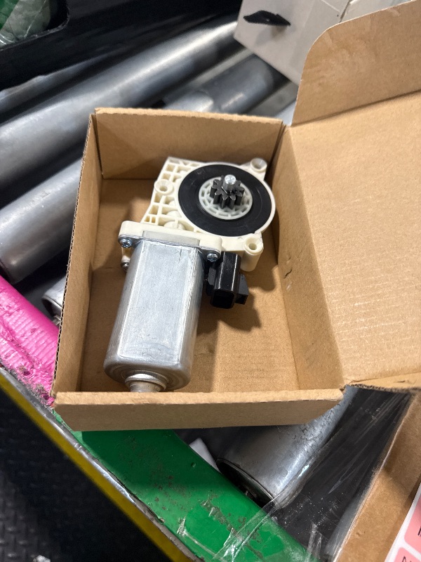 Photo 1 of ***MISSING PARTS***
iMonse 80-03129-90 Power Step Running Board Motor Kit, Replacement for AMP Research Step Running Board Motor #Replace A10049-113, 80-03129-90