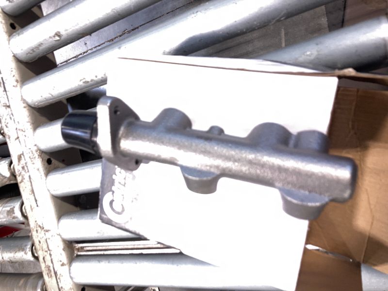 Photo 1 of ****MISSING TANK****   Centric Premium 130.33502 Automotive Replacement Brake Master Cylinder Fits Select 1967-1977 Volskwagen Beetle, 1965-1974 Volkswagen Karmann Ghia, 1971-1973 Volskwagen Super Beetle