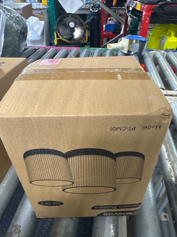 Photo 1 of ***CHIPPED TRAY***
LaDoVita SINGLE Ceramic Plant Pots 6/5/4 inch, Flowerpot for Indoor Plants with Drainage Holes and Tray, Outdoor Garden Planters, Modern Decorative for Home, Pink Vertical Stripes