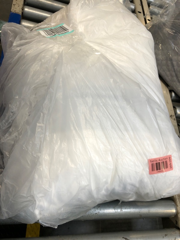 Photo 1 of ***one pillow   Beckham Hotel Collection Bed Pillows Standard/Queen Size Set of 2 - Original Down Alternative Pillow for Sleeping - Bedding for Back, Stomach or Side Sleepers