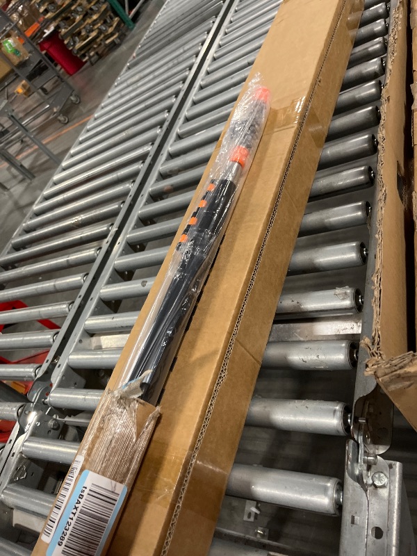 Photo 1 of VEVOR Telescopic Extension Pole, 7-30 FT Multi-Purpose Extension Pole, Sturdy Aluminum Alloy Paint Extendable Pole with Flip-Lock Design, Telescopic Pole for Painting, Dusting and Cleaning