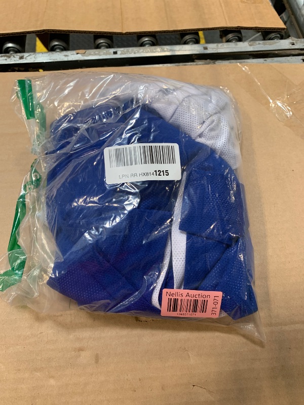 Photo 1 of 1 Set of Men's Reversible Basketball Jersey and Shorts, Double-Sided Custom Athletic Uniforms for Team Sports Practice (Blue/White, Medium)