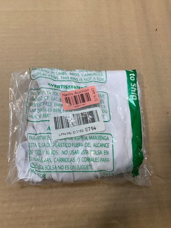 Photo 1 of **NEEDS TO BE CLEANED** VICHYIE Womens Summer Tank Tops Scoop Neck Sleeveless Y2K Cutout Shirts Ribbed Tanks Slim Fitted Casual Basic Tee Shirt White L