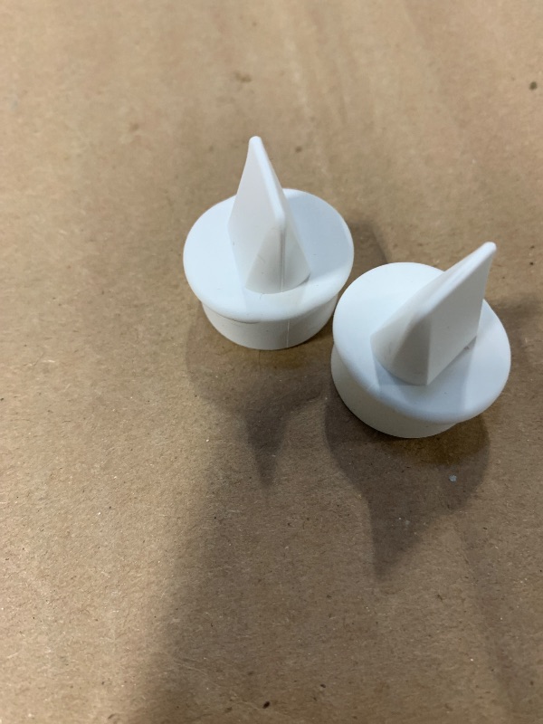 Photo 1 of ****ONLY TWO***

6PCS Duckbill Valves & 4PCS Diaphragm Compatible with Momcozy M5 Wearable Breast Pump, Replacement Pump Parts Accessories Compatible for M5 Momcozy, Not Original Mom Cozy Accessories