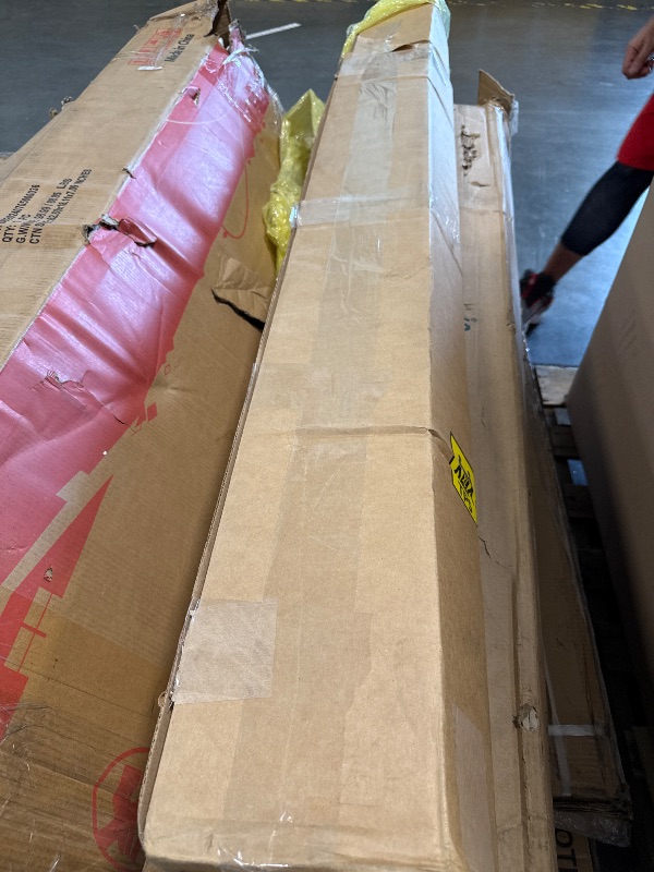 Photo 1 of ***MISSING HARDWARE****
RealTruck Retrax RetraxONE MX Retractable Truck Bed Tonneau Cover | 60378 | Fits 2021 - 2025 Ford F-150 (incl. Raptor/Lightning) 5' 7" Bed (67.1")