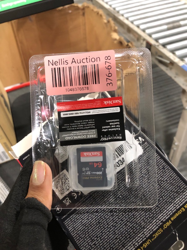 Photo 1 of ** SEALED**
SanDisk 256GB Extreme PRO SDXC UHS-I Memory Card - C10, U3, V30, 4K UHD, SD Card - SDSDXXD-256G-GN4IN, Dark gray/Black