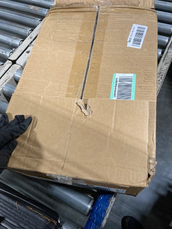 Photo 1 of ****BROKEN LARGE DISH************MALACASA Casserole Dishes for Oven, Porcelain Baking Dishes, Ceramic Bakeware Sets of 4, Rectangular Lasagna Pans Deep with Handles for Baking Cake Kitchen, White (9.4"/11.1"/12.2"/14.7