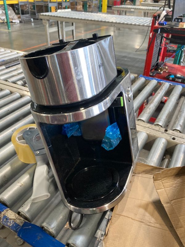 Photo 1 of *****MISSING PICESE*******Braun MultiServe Coffee Machine 7 Programmable Brew Sizes / 3 Strengths + Iced Coffee & Hot Water for Tea, Glass Carafe (10-Cup), Stainless Steel, KF9170SI