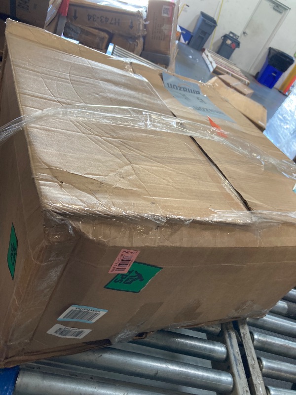 Photo 1 of ****SALES PARTS******BLACK+DECKER Smart Portable Air Conditioner, 14,000 BTU (10,200 BTU SACC) for Rooms up to 700 Sq. Ft., Smart Portable AC with Follow Me Remote and Window Kit, BPACT14WT, White ** VERY USED***